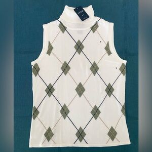 New IZOD Golf sleeveless turtleneck, Cream w sage & black argyle pattern, w tags
